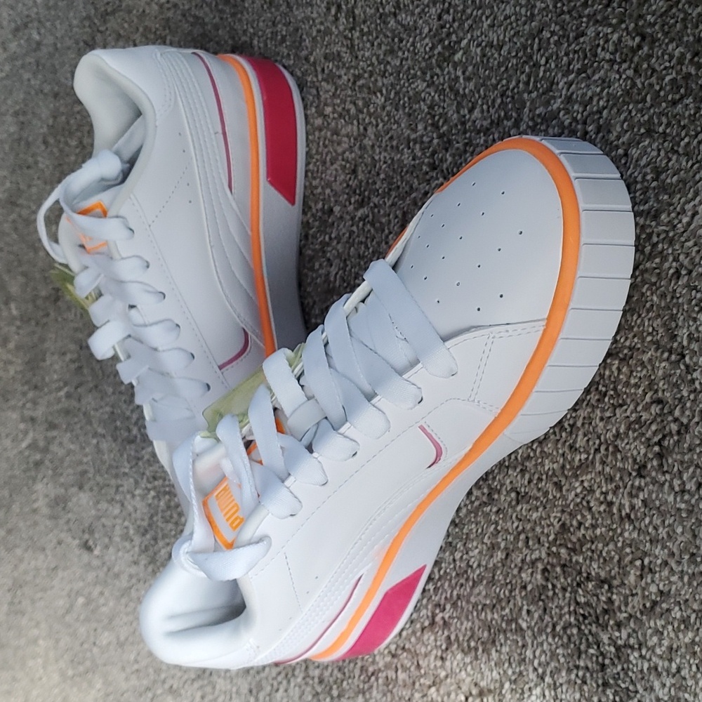 Womens 7.5 Puma Cali Star Clights